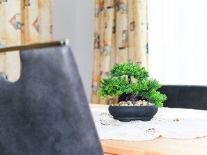 Unclassified image, 3 of 53, button