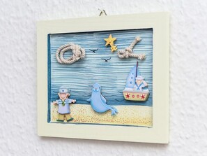 Unclassified image, 4 of 53, button