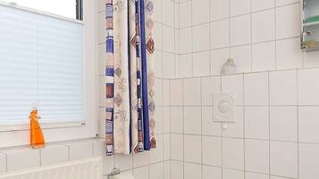 Haartrockner, Seife, Toilettenpapier