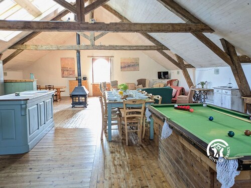 Historic Mill, 5 Bedrooms, River View, Billiards, Ping-Pong