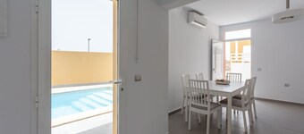 BUTTERFLIES POOL 4 TRANQUILITY AND RELAXATION