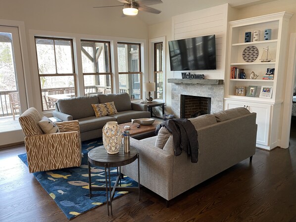 Smart TV, fireplace, DVD player, foosball