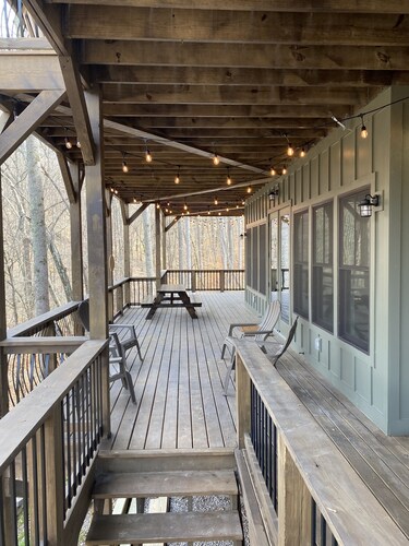 Amazing Tims Ford Lake Home - Built 2021 -  Private covered dock - Hot Tub