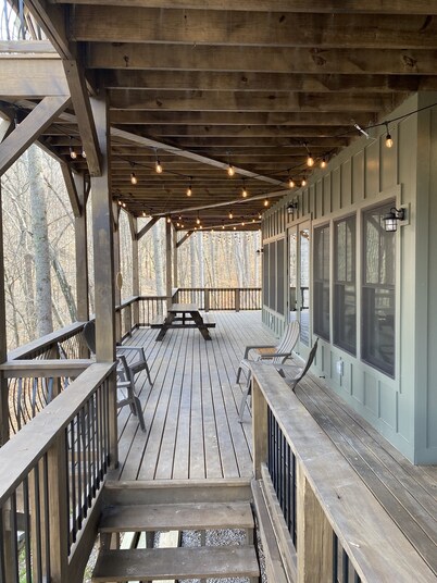 Amazing Tims Ford Lake Home - Built 2021 -  Private covered dock - Hot Tub