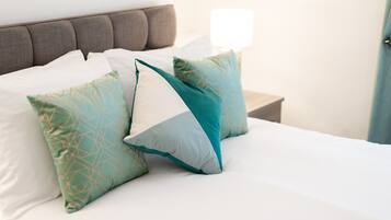 House | 4 bedrooms, individually decorated, individually furnished