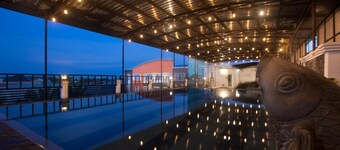 Grand Tryas Hotel