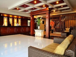 Reception - Grand Tryas Hotel (West Cirebon)
