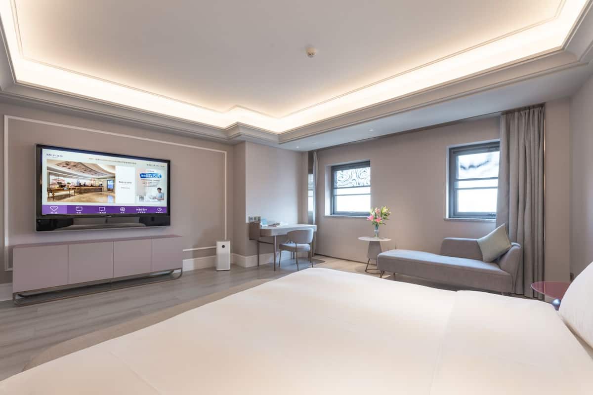 Minibar, sistema de insonorización, wifi gratis y ropa de cama