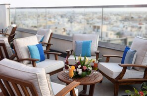 بار (في المنشاة)