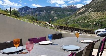Location avec belle terrasse 5 personnes, possibilité de matériel bébé