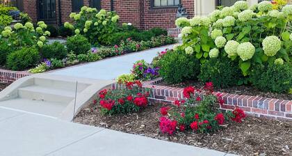 Old World Charm Basement Level Flat in upscale Cherry Creek