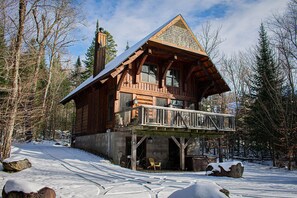 Exterior - Cote Nord Tremblant Cozy 4 bedroom Log cabin
CITQ 234463 (Lac-Supérieur)