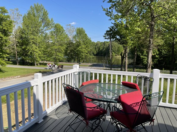 تناول الطعام بالخارج