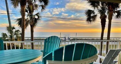 Gulf Front view! Newly renovated, Gorgeous fixtures, Free beach service, Destin