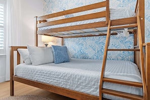 3 bedrooms, iron/ironing board, travel crib, WiFi