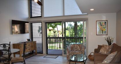 Beautifully remodeled 2 Bd, 2 Bath Condo, short walk to the Beach