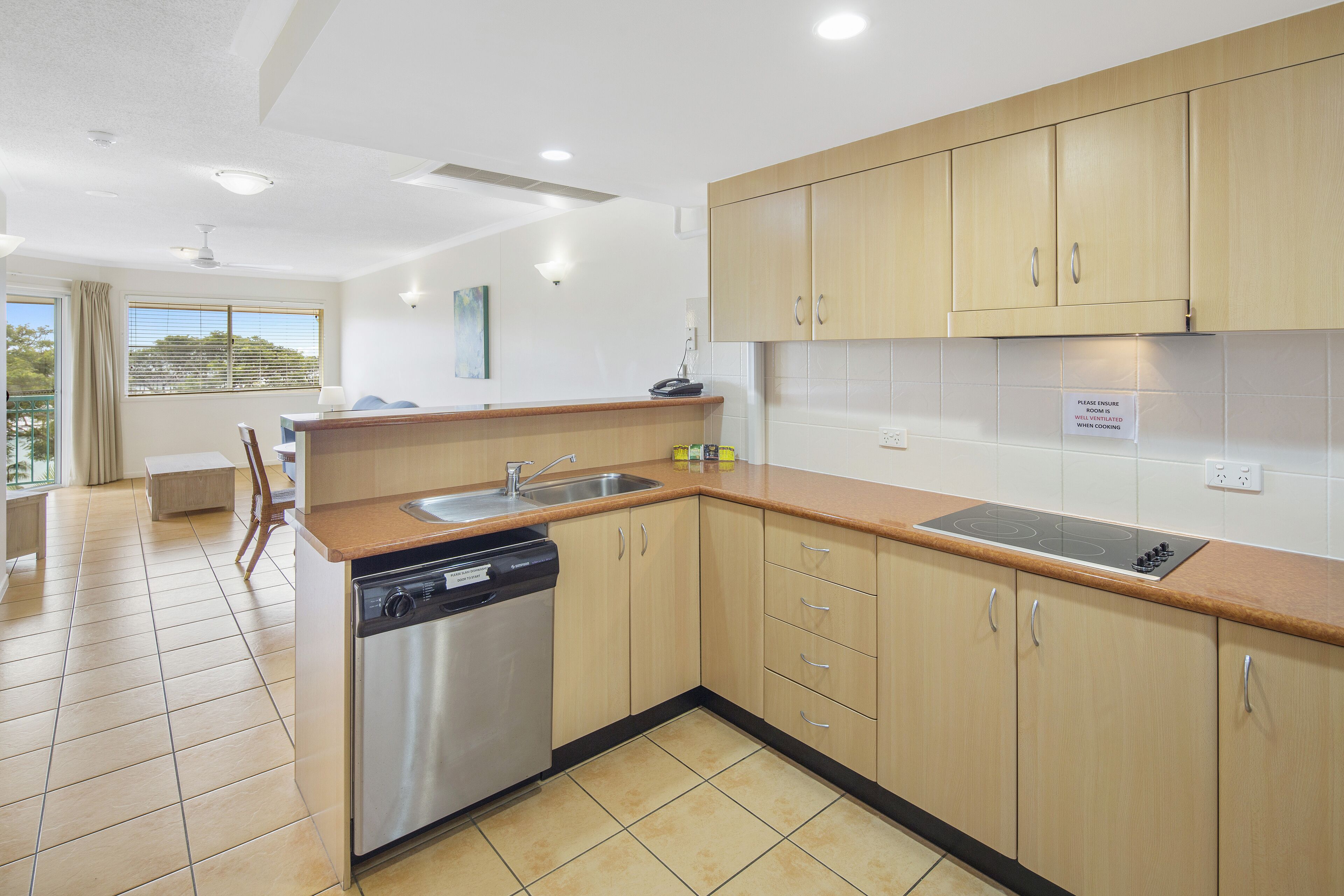 Apartment | Private kitchen | Full-sized fridge, microwave, oven, stovetop