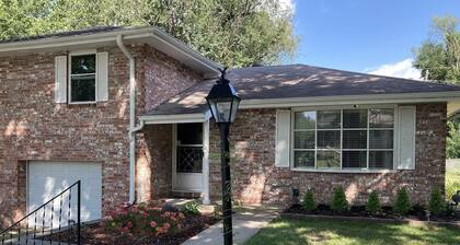 Keen On Clean & Tidy! 2 Bedrooms w/Great Amenities