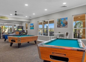 Spielezimmer