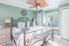 1 chambre, fer et planche à repasser, Wi-Fi gratuit, draps fournis