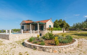 Exterior - Beach front home in Postira (Postira)