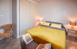 3 chambres, lit parapluie, Wi-Fi gratuit, draps fournis