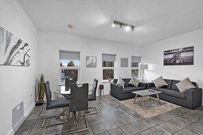 Apartment, 2 Bedrooms | Living area | 42-inch Smart TV with digital channels, TV, Netflix - West Ealing SVD Apt. - 2 Bedroom 2 Bath (London)