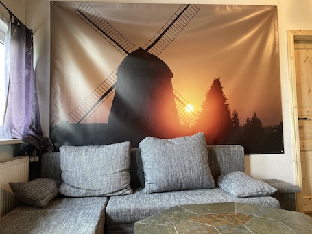 Living area. Kleine Ferienwohnung bei der Windmühle