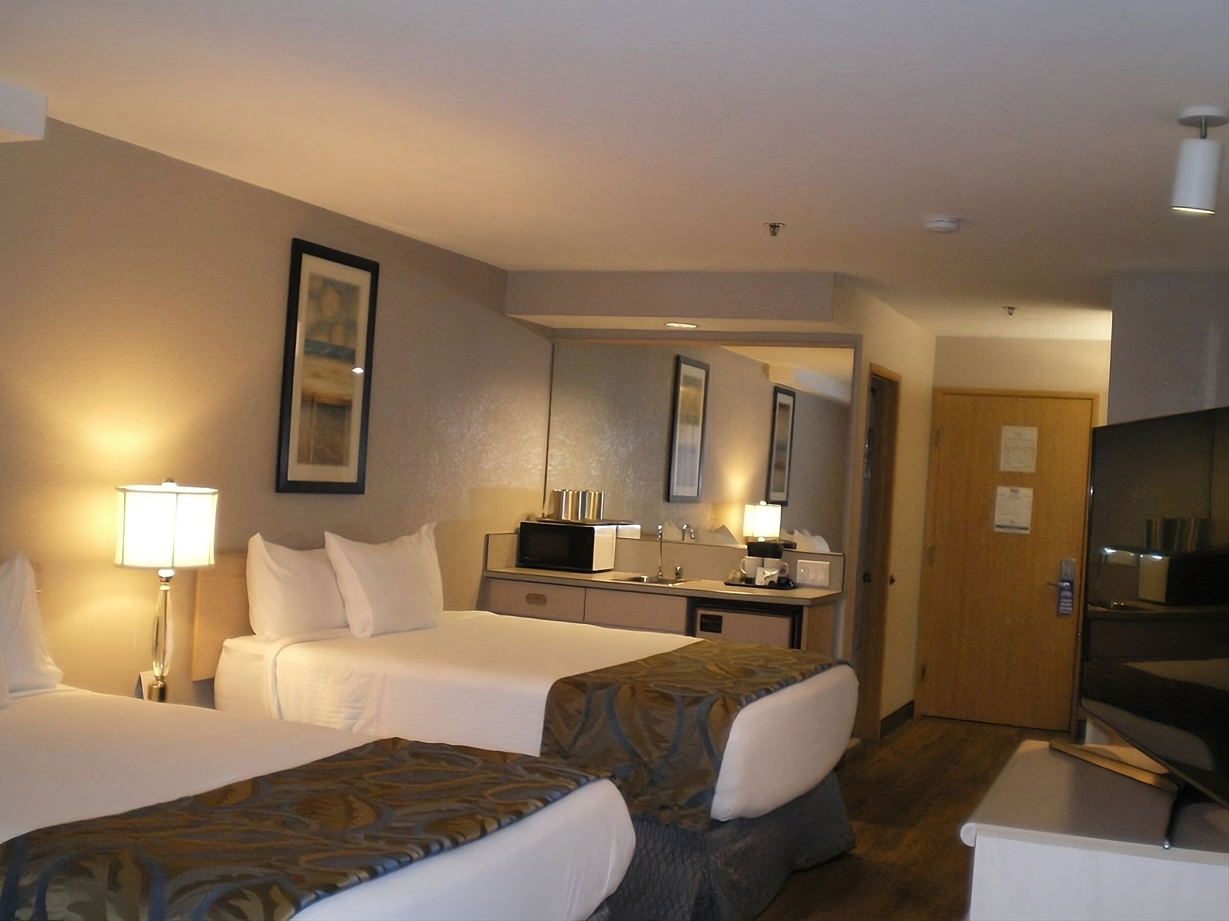 Relax & Unwind! 2 Spacious Units, Near Morrison Center for the Performing Arts!