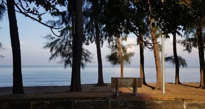 Adella Beach Homestay @ Pantai Puteri Melaka