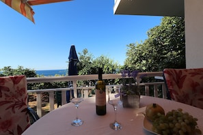 Studio (Studio Apartment with SeaView) | Terrace/patio - Seaside Apartments Hrkac (Orebic)