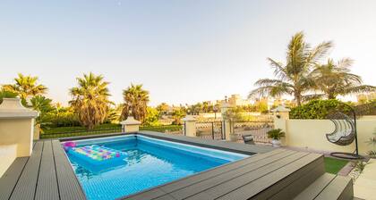 Fairways Villa at Al Hamra Village