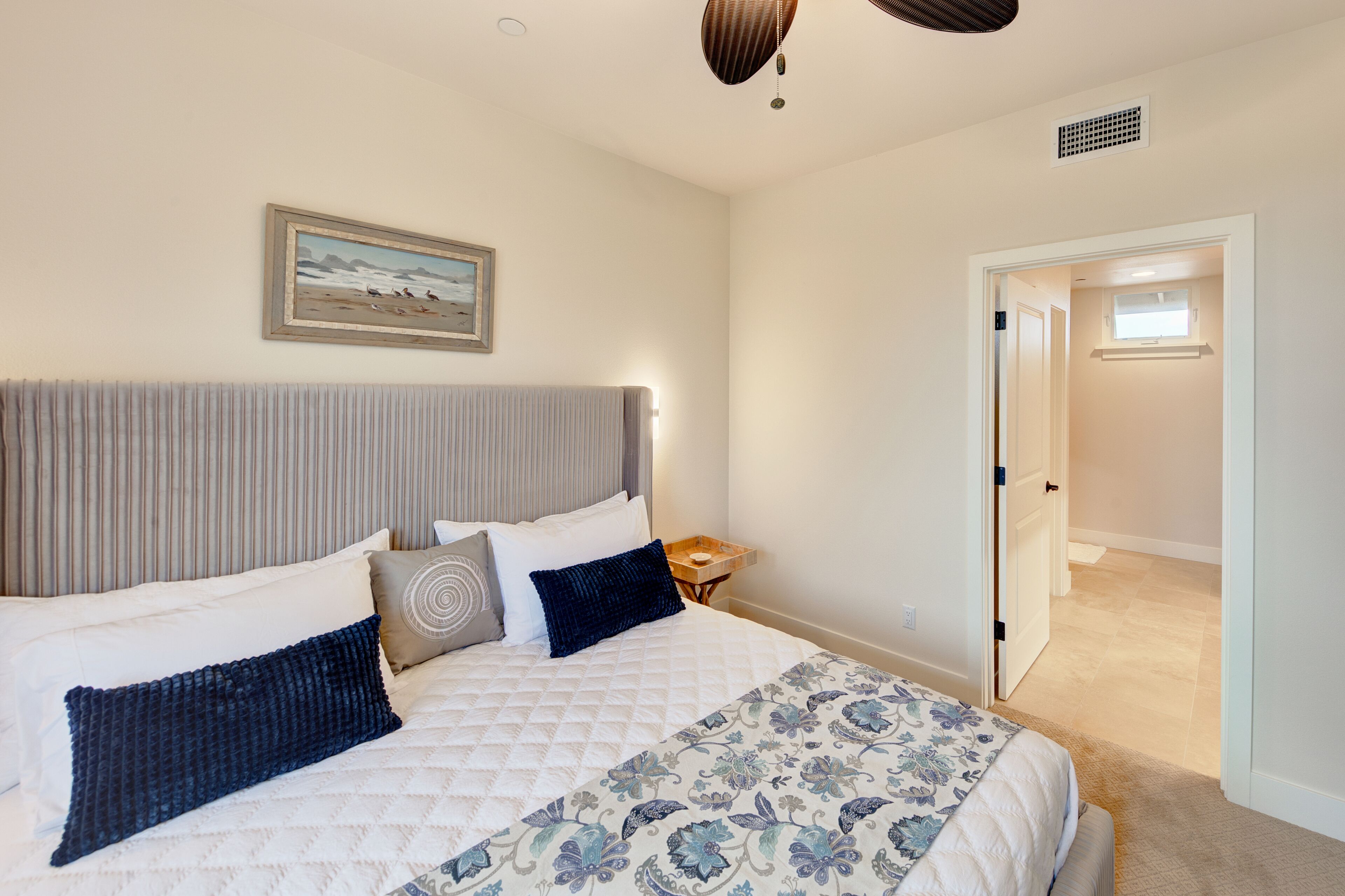 3 bedrooms, iron/ironing board, travel crib, free WiFi