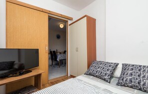 2 Schlafzimmer, Bügeleisen/Bügelbrett, Reisekinderbett, kostenloses WLAN