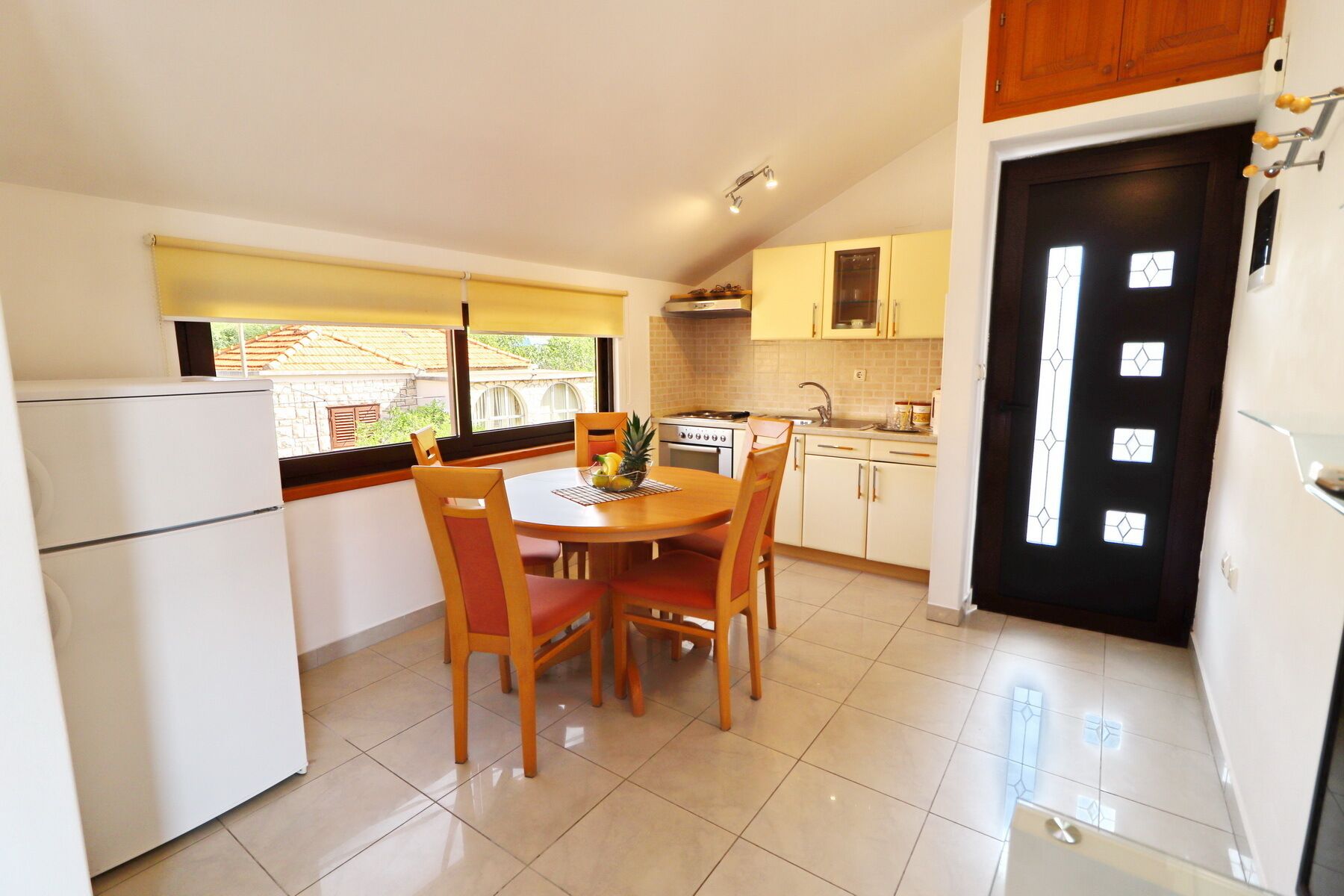 Studio (Studio Apartment with Balcony and Sea) | Wohnzimmer | Fernseher