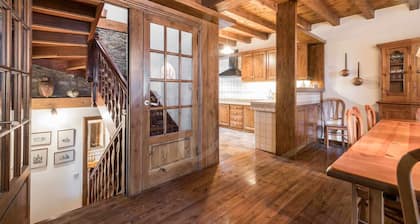 Casa Ferrera by SeaMount Rentals