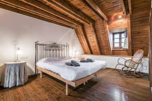 6 Schlafzimmer, Bügeleisen/Bügelbrett, Reisekinderbett, kostenloses WLAN
