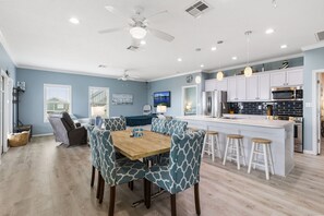 Interior - Sea Rock, POOL~Spa~Firepit (Bolivar Peninsula)