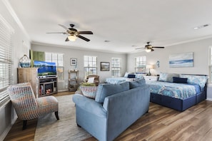 Bügeleisen/Bügelbrett, WLAN, Bettwäsche