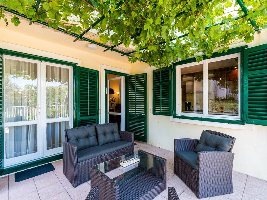 Apartment (Two Bedroom Apartment) | Terrasse/Patio