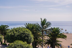 Accommodatie ligt op het strand, strandlakens