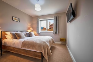 House, 3 Bedrooms | 3 bedrooms, free WiFi - Aidan's Pad (Seahouses)