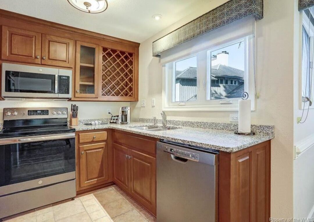 冰箱、微波炉、烤箱、炉灶