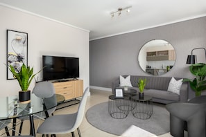 Grand Apartment | Living area
