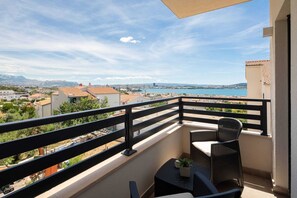 Property grounds - Four Bedroom Apartment (Kaštel Sućurac)