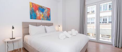 2 عدّة غرف نوم وملاءات من القطن المصري وأغطية فراش متميزة