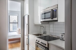 Fridge, microwave, oven, dishwasher