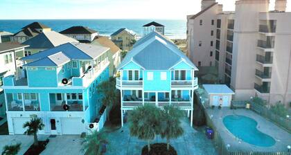 Blue Bliss - 6 Bedroom Beach House -1 Block from Beach Access. Linens Included!