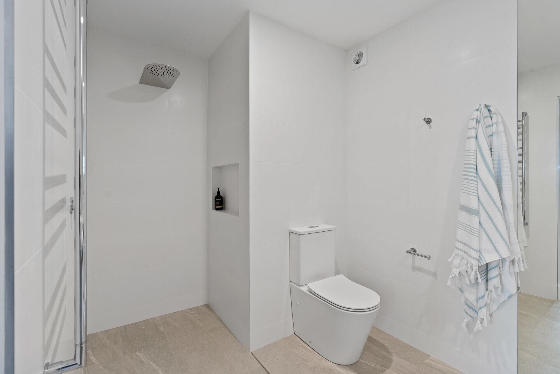 Unit Elliot Ave Hayborough Wi-Fi — image 25