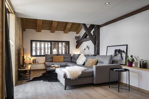 Télévision, chaîne hi-fi